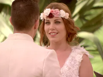 Samantha, criticada y elogiada a su llegada al altar: "Demasiado atrevida" Samantha, criticada y elogiada a su llegada al altar: "Demasiado atrevida"