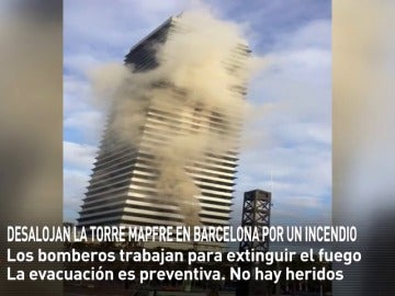 Frame 11.423729 de: Un incendio en un restaurante obliga a desalojar la Torre Mapfre de Barcelona