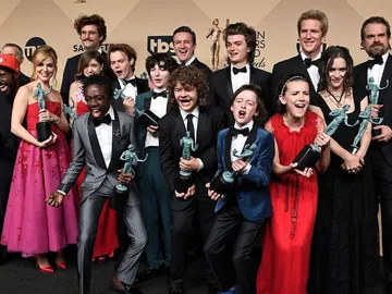 El reparto de 'Starnger Things' con su SAG Awards El reparto de 'Starnger Things' con su SAG Awards