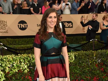 La actriz de 'Modern Family' Mayim Bialik La actriz de 'Modern Family' Mayim Bialik