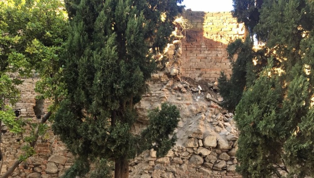 Derrumbe de la muralla de Talavera. Foto del alcalde Jaime Ramos