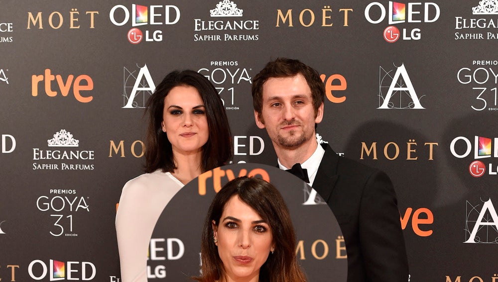 la novia y la ex de raúl arévalo sobre la misma alfombra de los