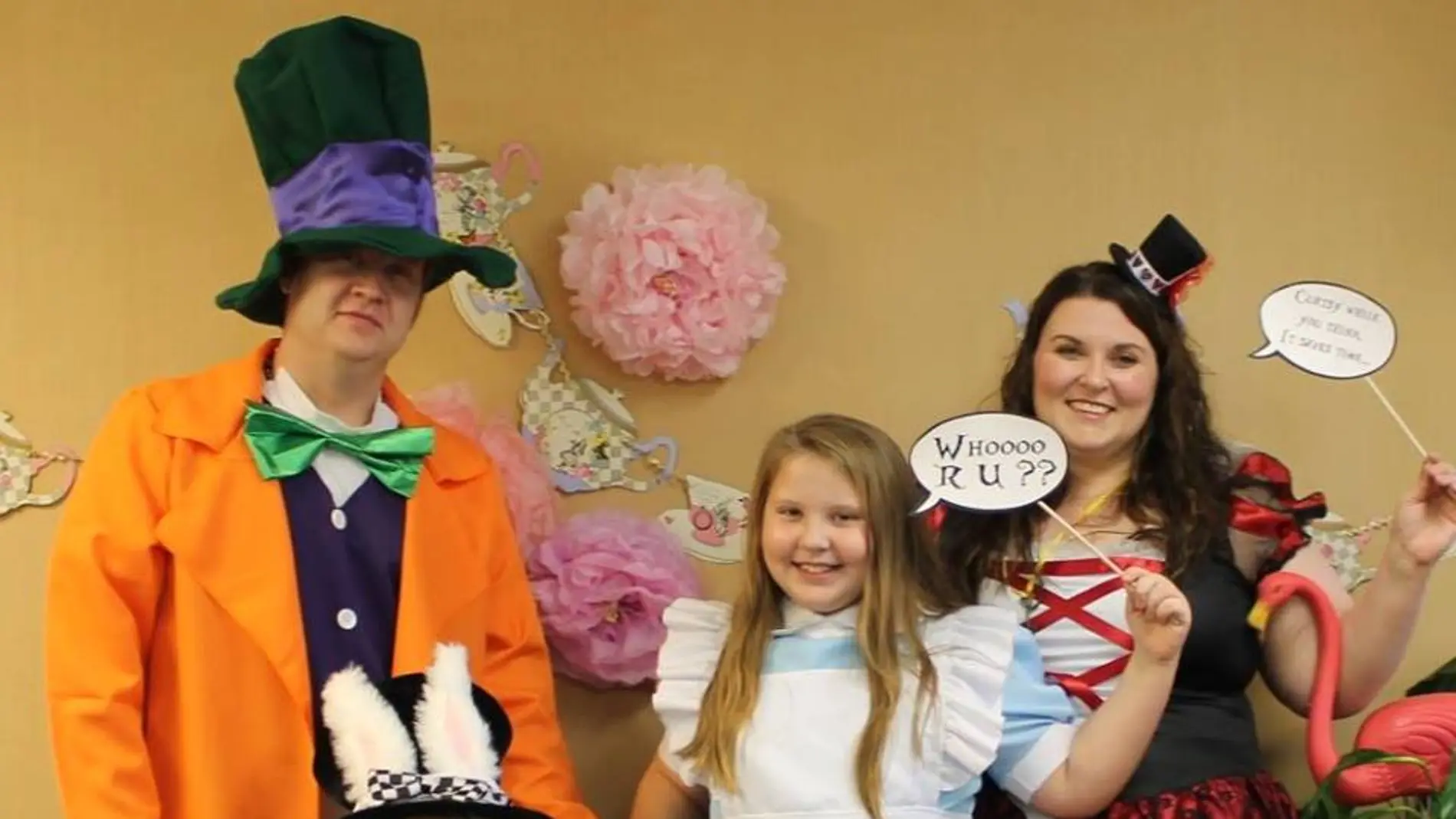 Familia Boshers en la fiesta de cumpleaños Familia Boshers en la fiesta de cumpleaños