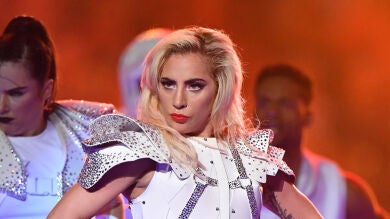 Lady Gaga preparándose para su espectáculo de la Super Bowl 2017
