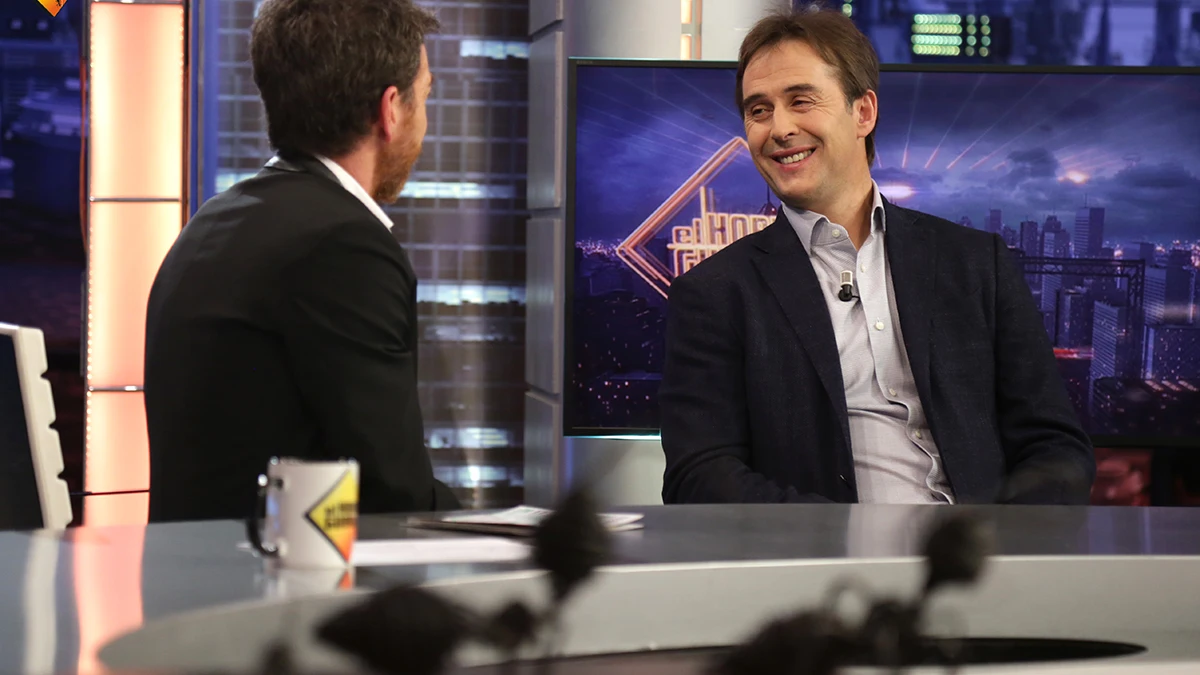 Julen Lopetegui: "La relación entre los jugadores del Real Madrid y el Barcelona es muy buena dentro de la selección" Julen Lopetegui: "La relación entre los jugadores del Real Madrid y el Barcelona es muy buena dentro de la selección"