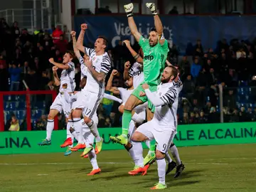 Los jugadores de la Juventus celebran su victoria contra el Crotone Los jugadores de la Juventus celebran su victoria contra el Crotone