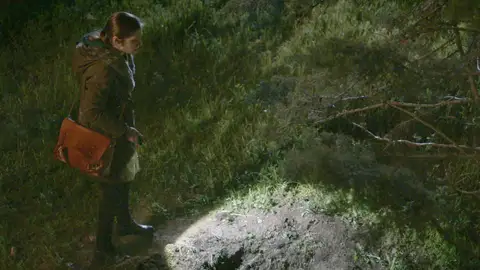 Lara recorría el bosque en busca de la investigación de Rodrigo Lara recorría el bosque en busca de la investigación de Rodrigo