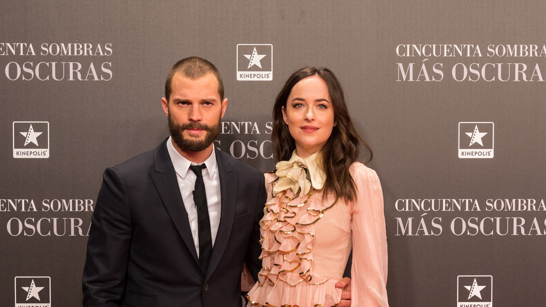 Jamie Dornan y Dakota Johnson en la premire de 'Cincuenta sombras m&aacute;s oscuras'