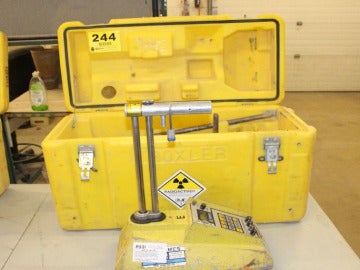 Imagen de una maleta radiactiva
