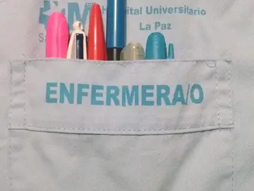 Bata de un enfermero del Hospital La Paz Bata de un enfermero del Hospital La Paz