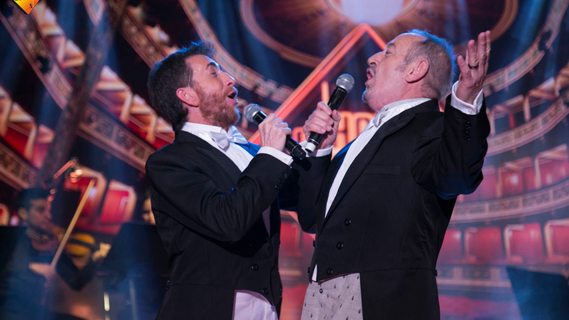 Argui&ntilde;ano y Motos nos sorprenden con su versi&oacute;n m&aacute;s cool del tema