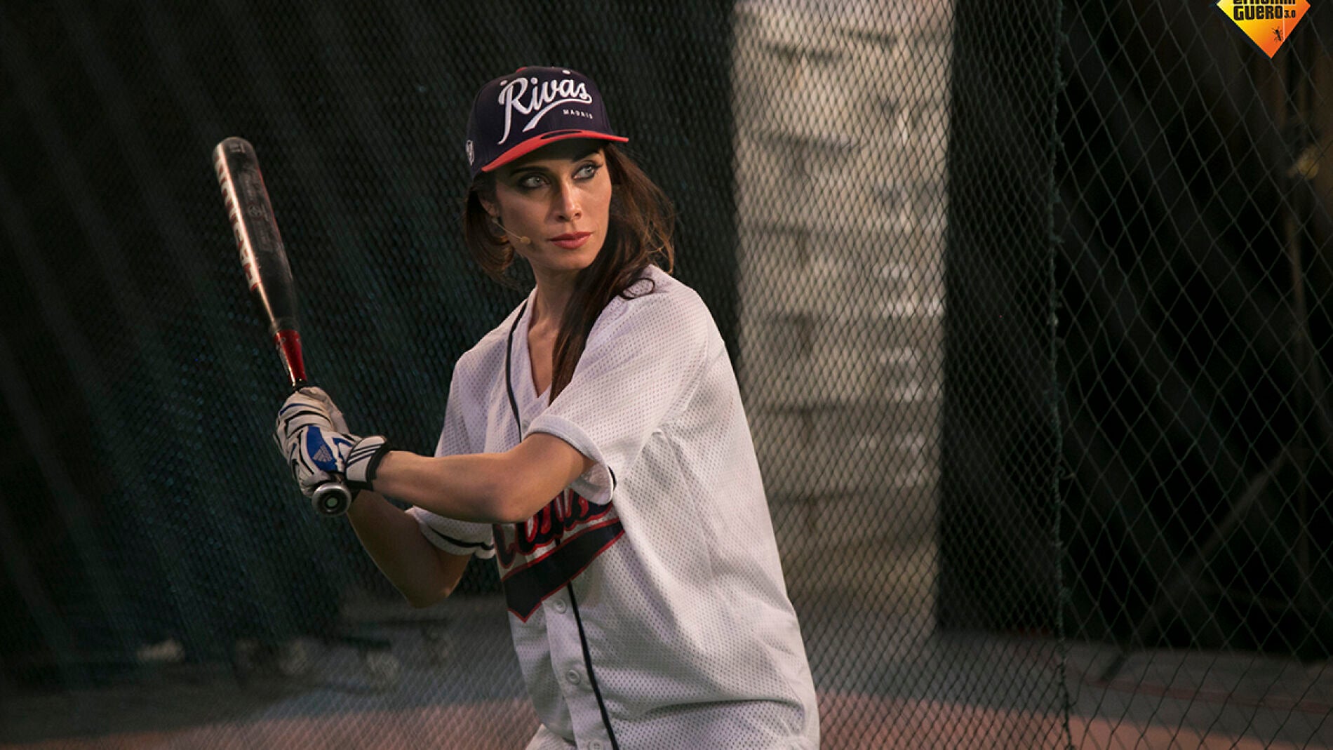 Pilar Rubio se convierte en una imbatible bateadora de b&eacute;isbol