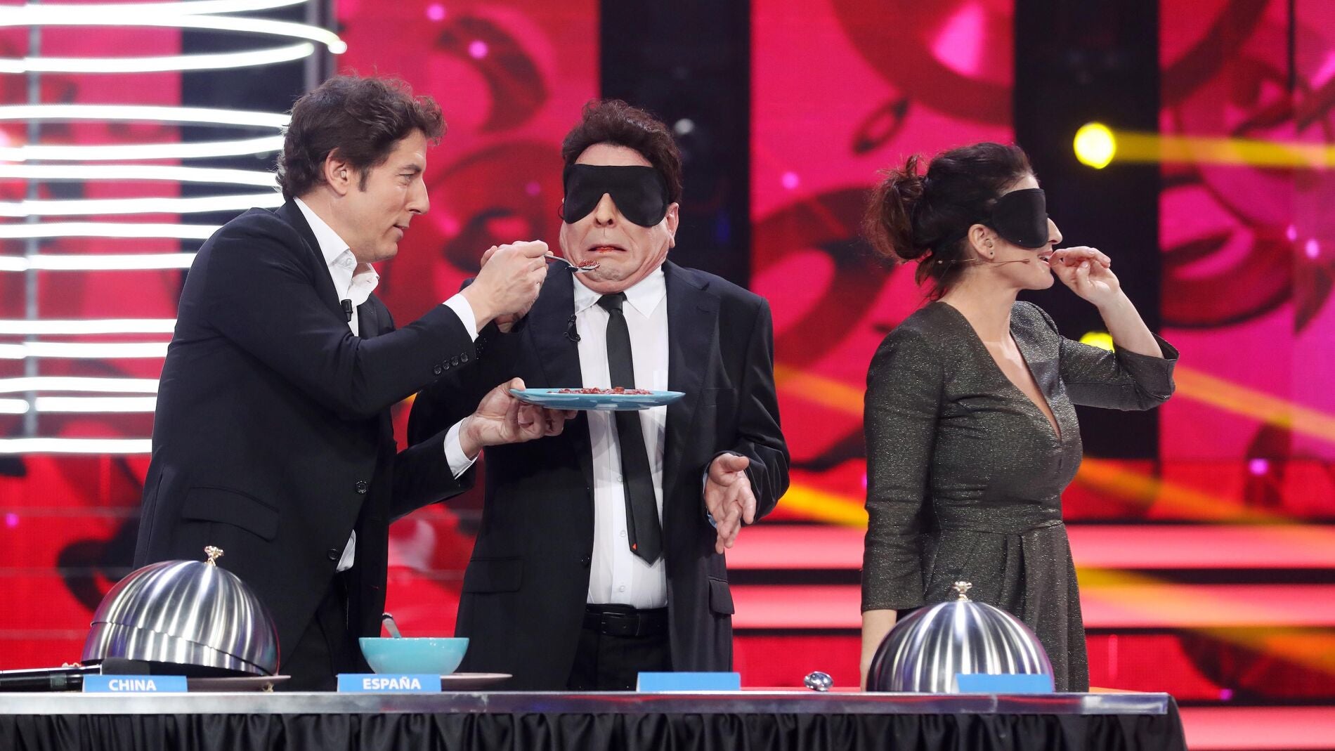 El paladar de Juan Mu&ntilde;oz y el de Silvia Abril recorren los rincones del mundo 