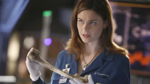 'Bones' está protagonizada por la antropóloga forense Temperance Brennan Mujeres científicas que nos enseñan ciencia en las series