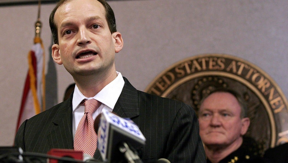 Abogado hispano y ex fiscal general de Miami, Alexander Acosta