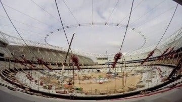 Frame 19.033043 de: El espectacular 'time-lapse' de las obras del Wanda Metropolitano: dos días de trabajo en solo un minuto