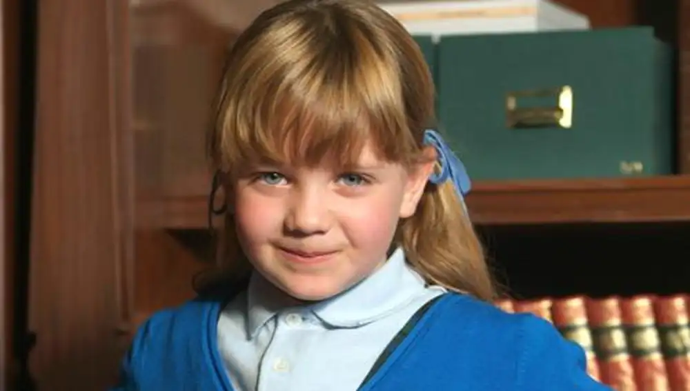 Paula Novoa, personaje de 'El Internado' interpretado por Carlota García Paula Novoa, personaje de 'El Internado' interpretado por Carlota García