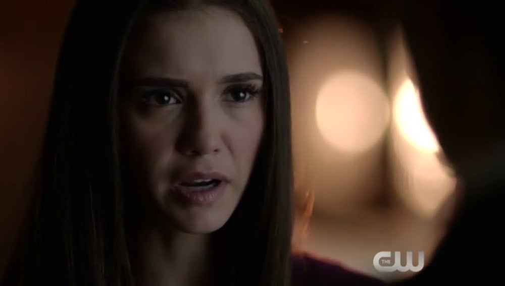 Stefan Y Elena Hacen El Amor