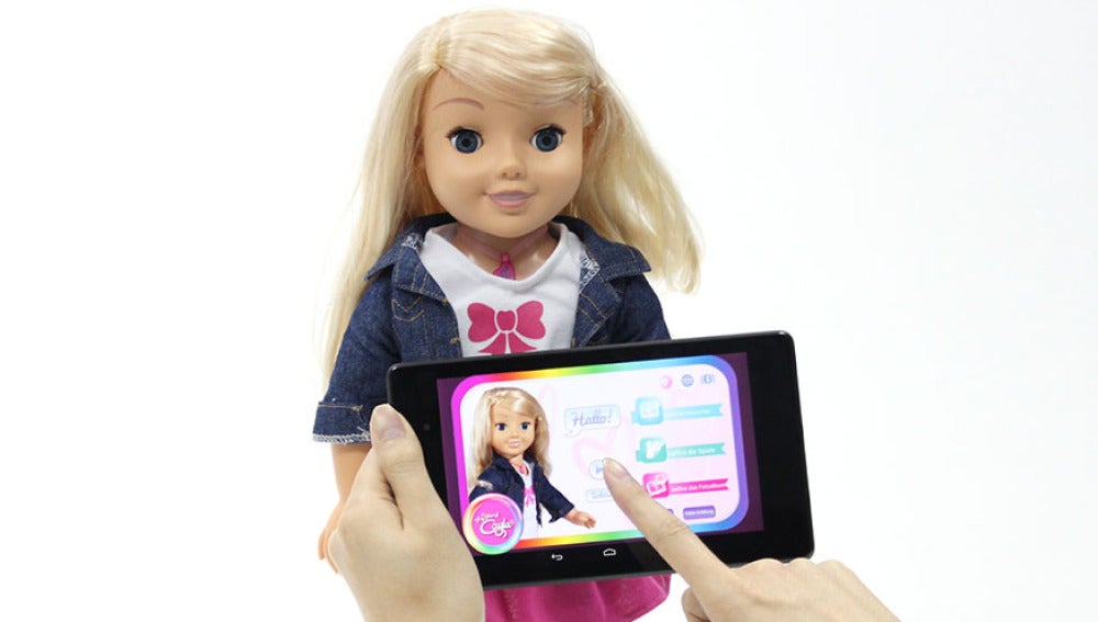 Cayla, la muñeca prohibida porque 'espía' conversaciones