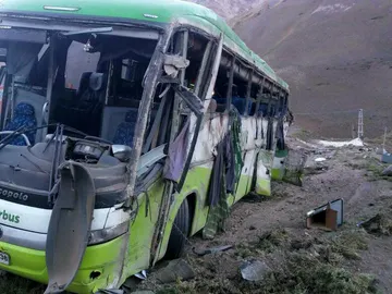 Así ha quedado el autobús tras el accidente Así ha quedado el autobús tras el accidente