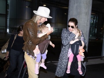 Lisa Marie Presley con sus hijas y su exmarido Michael Lockwood Lisa Marie Presley con sus hijas y su exmarido Michael Lockwood