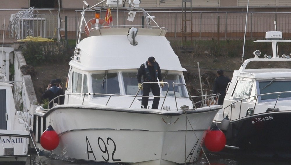 El barco de la Armada dotado con un sonar que participa en las tareas de búsqueda