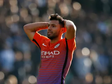 Agüero durante el partido Agüero durante el partido