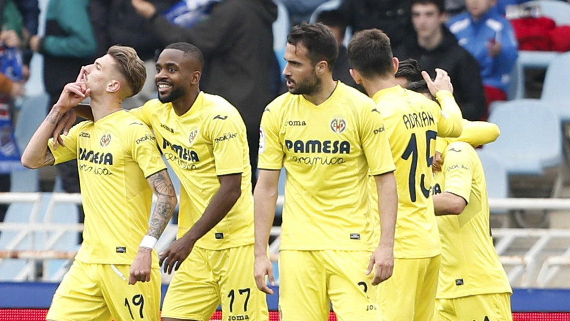 Samu Castillejo celebra su gol ante la Real Sociedad Samu Castillejo celebra su gol ante la Real Sociedad