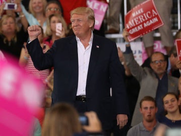 Trump durante un acto en Florida