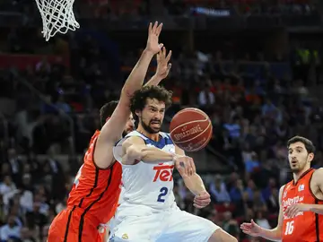 Sergio Llull, en acción ante el Valencia Basket Sergio Llull, en acción ante el Valencia Basket