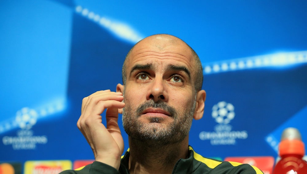 Pep Guardiola en sala de prensa