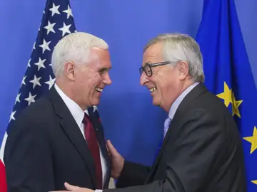 Reunión de Juncker y Pence en Bruselas Reunión de Juncker y Pence en Bruselas