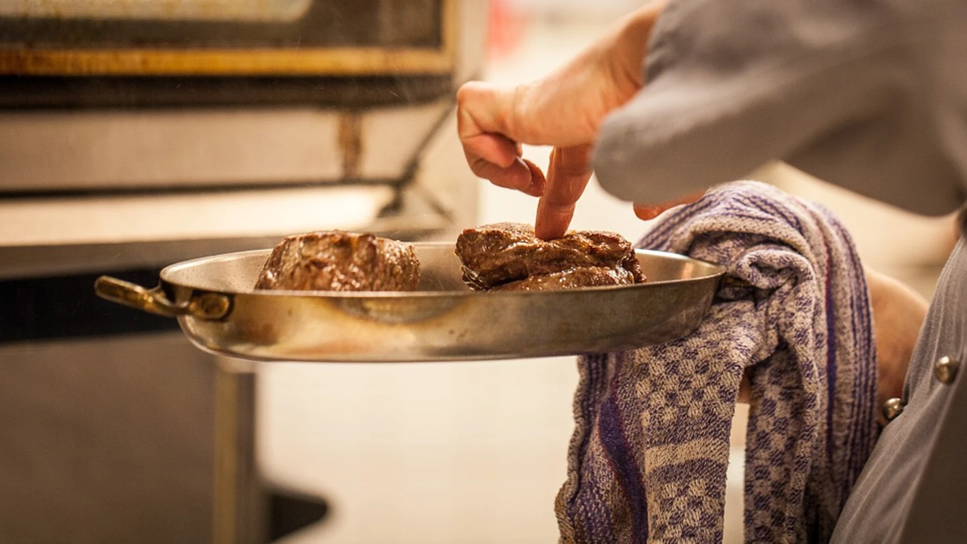 Cocinar con sartenes Cocinar con sartenes