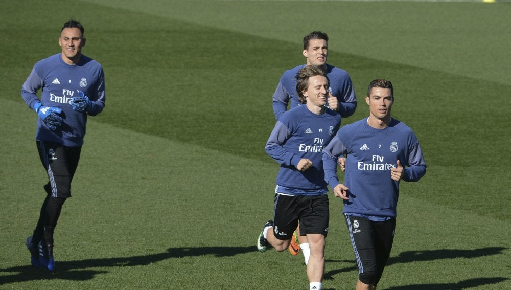 Cristiano Ronaldo, Modric, Kovacic y Keylor Navas, en el entrenamiento del Real Madrid