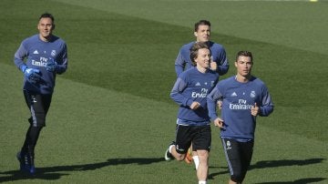 Cristiano Ronaldo, Modric, Kovacic y Keylor Navas, en el entrenamiento del Real Madrid