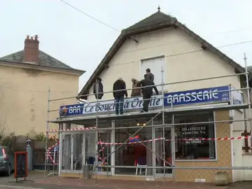Frame 3.684432 de: Michelin hace famosa a una pequeña taberna francesa por error Frame 3.684432 de: Michelin hace famosa a una pequeña taberna francesa por error