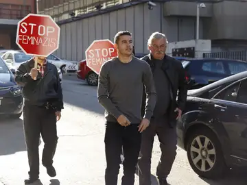Lucas Hernández, a su llegada a los juzgados Lucas Hernández, a su llegada a los juzgados