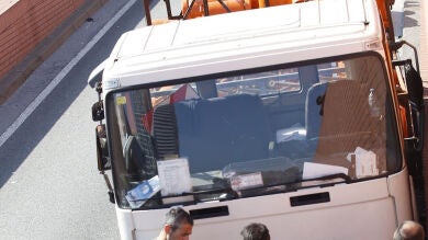Detenido a tiros un sueco con antecedentes psiquiátricos por robar un camión de butano y circular contradirección en Barcelona
