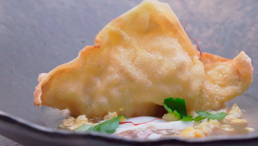 Wanton pollo pepitoria y crestas