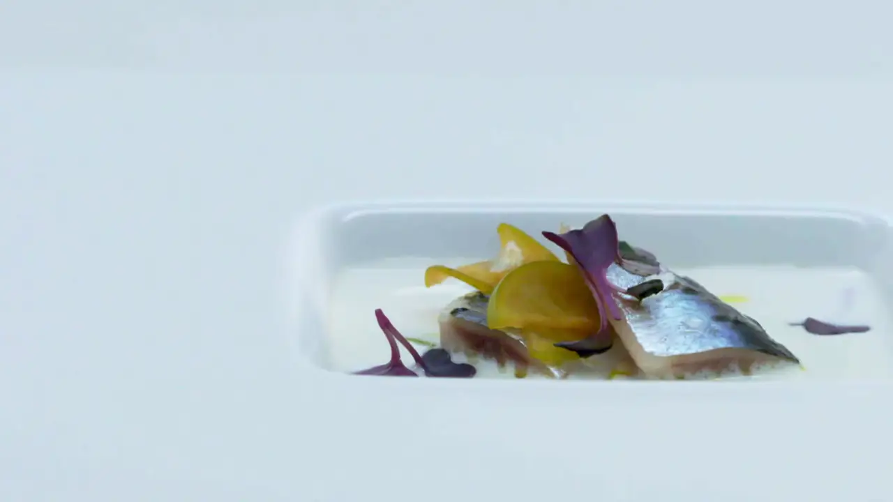 Ajoblanco malagueño con sardinas