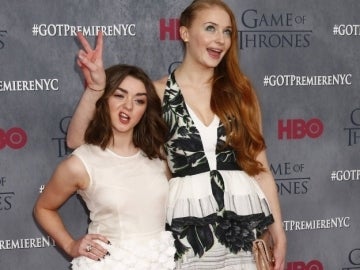 Maisie Williams y Sophie Turner son amigas fuera de la pantalla