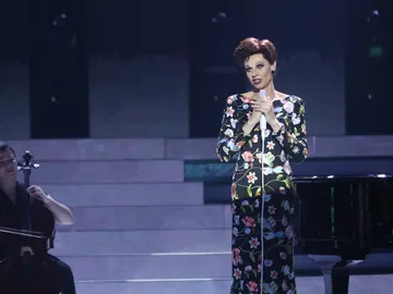 Esther Arroyo, pura elegancia y sonrisa como Judy Garland Esther Arroyo, pura elegancia y sonrisa como Judy Garland