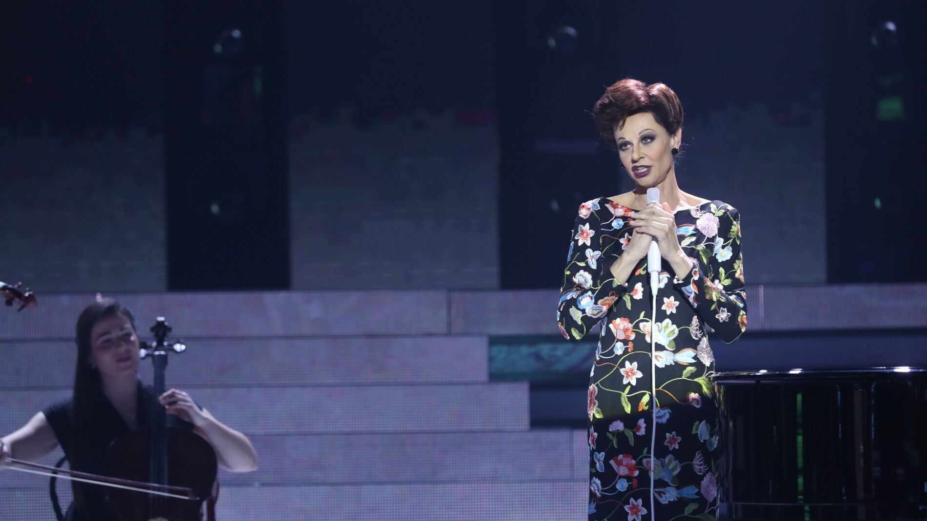 Esther Arroyo, pura elegancia y sonrisa como Judy Garland