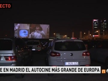 Frame 75.936666 de: 'Grease' inauguara el primer autocine de Madrid con capacidad para 300 coches y 250 metros cuadrados de pantalla