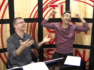 Canco Rodríguez a horas de ser Bruno Mars: "De perdidos al río" Canco Rodríguez a horas de ser Bruno Mars: "De perdidos al río"