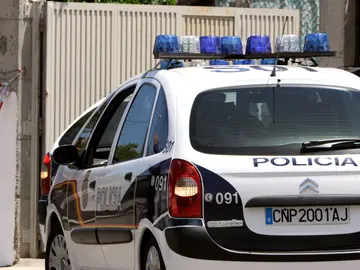 Vehículo de la Policía Nacional Vehículo de la Policía Nacional