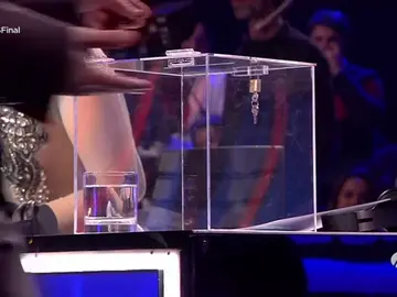 Frame 8.044444 de: El móvil de Àngel Llàcer confiscado hasta finalizar la gran final Frame 8.044444 de: El móvil de Àngel Llàcer confiscado hasta finalizar la gran final