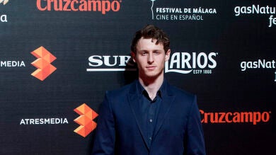 Nicolás Coronado, el hijo mayor de José Coronado, enamorado de una profesora de yoga y dietista 