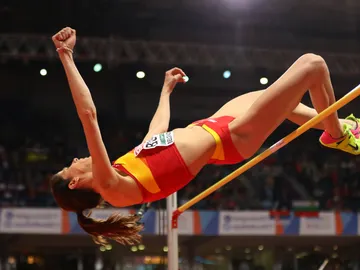 Ruth Beitia realizando su salto Ruth Beitia realizando su salto