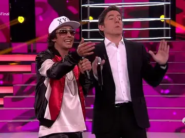 Frame 53.403333 de: Canco Rodríguez declara su amor en directo a su futura mujer Frame 53.403333 de: Canco Rodríguez declara su amor en directo a su futura mujer